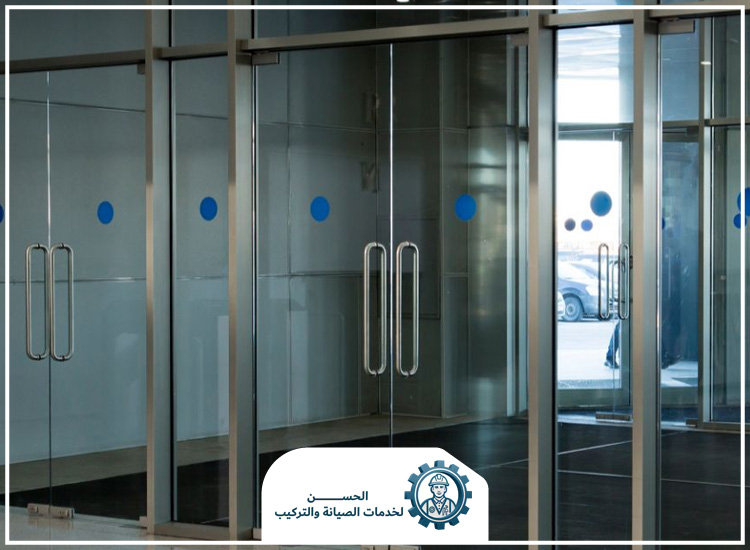 صيانة زجاج سيكوريت في دبي