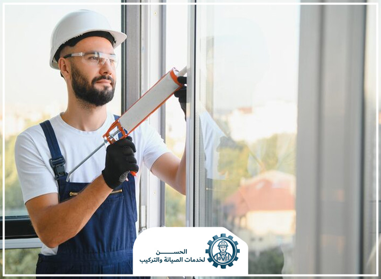 صيانة زجاج سيكوريت في دبي
